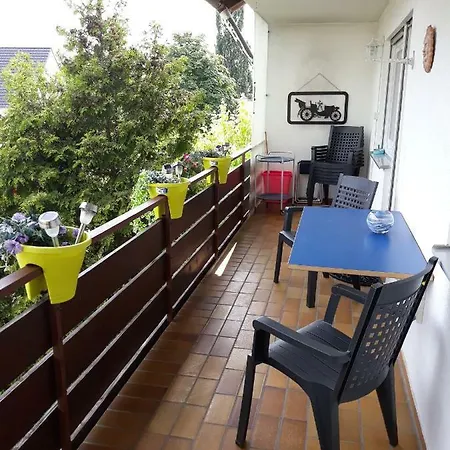 Lotus Apartment *